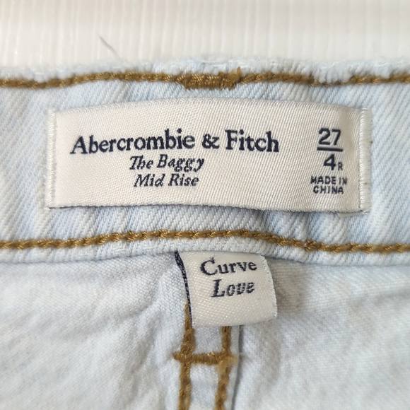 Abercrombie & Fitch Light Wash Baggy Mid Rise Straight Leg Curve Love Jeans 27 - Picture 8 of 14